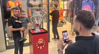 Galatasaray'ın şampiyonluk kupası Düzce'de taraftarlarla buluştu