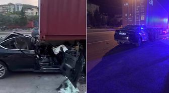 Tırın altına giren otomobilden acı haber! Baba ile oğlu hayatını kaybetti