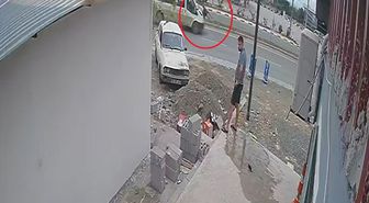 Minibüsün ata çarpması kamerada