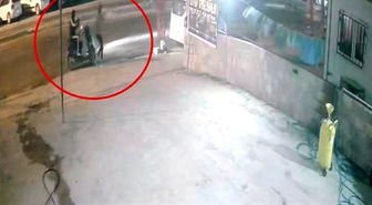 Motosikletle gelerek oto yıkamayı kurşunlayan çete üyelerinin maskesi düştü