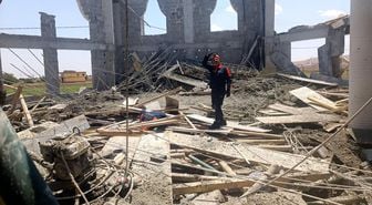 Şanlıurfa'da cami inşaatındaki çökmede 3 işçi yaralandı