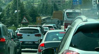 Şehir Hastanesi kavşak çalışması trafiği kilitledi: Kilometrelerce araç kuyruğu