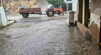 Yaz ortasında sağanak sürprizi: Tekirdağ'da yollar göle döndü