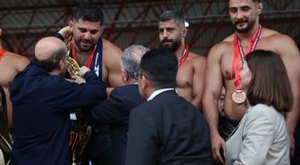 665. Tarihi Kırkpınar Yağlı Güreşleri'nin başpehlivanı Erkan Taş, altın kemeri kuşandı