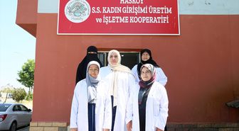 ADEM'de tanıştılar, kooperatif kurarak çini ve seramik üretimine başladılar