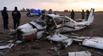 Arjantin'de eğitmen pilot kokpitten düştü, uçağı öğrencisi indirdi