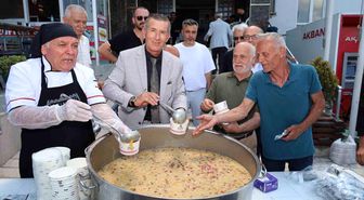 Bafra'da 3 bin kişiye aşure ikramı