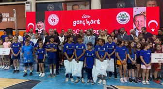 Bakan Bak: Genç Kart ile çocuklarımızı spora kazandırıyoruz