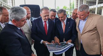 Başkan Alemdar ve Bakan Yardımcısı Yazgı'dan Şehir Kütüphanesi ve Bilim Merkezi'nde inceleme