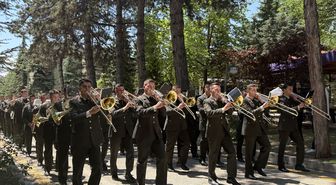 Bando Astsubay Meslek Yüksekokulu'nun ilk kadın öğrencileri