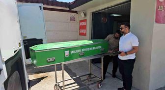 Boş arazide battaniyeye sarılı erkek cesedi bulundu