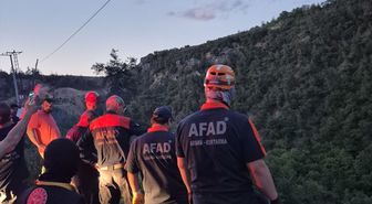Bursa'da Narlıdere Şelalesi bölgesinde mahsur kalan 3 kişi kurtarıldı