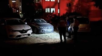 Geri manevra yaparak kaçan aracın çarptığı bekçi yaralandı