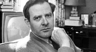 John le Carré: Casusluğun ve Yazarlığın Temelinde Yatan Çocukluk Travması