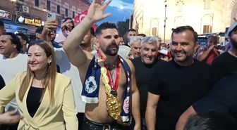Kırkpınar başpehlivanı Erkan Taş, hamam geleneğini sürdürdü
