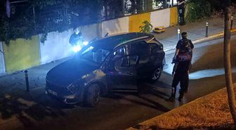 Beylikdüzü'nde 'dur' ihtarına uymayan 2 kişi yakalandı