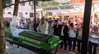 Genç uzman çavuş, gözyaşlarıyla son yolculuğuna uğurladı