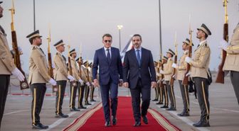 Macron, Esad sonrası Suriye topraklarına ayak basan ilk AB lideri oldu