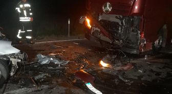 Malatya'da tırla çarpışan otomobildeki 3 kişi hayatını kaybetti
