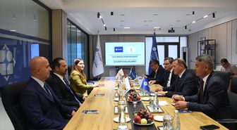 AK Parti'li Zorlu Taşkent'te görüştü