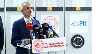 Bakan Uraloğlu: 'NATO Zirvesi anısına hazırlanan anma pulu ve ilkgün zarfını tedavüle sunduk'