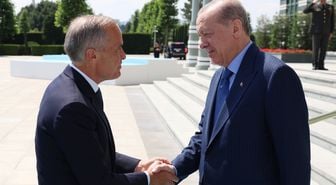 Erdoğan, NATO Zirvesi'nde Kanada Başbakanı Carney'i Kabul Etti