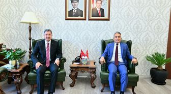 Eskişehir Valisi Yılmaz, Eskişehir Cumhuriyet Başsavcısı Ferhat Deniz'i kabul etti