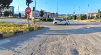Feci kazaların yaşandığı kavşakta kırmızı ışık ihlali kamerada