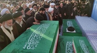 Hamaney'in naaşı Kum'a ulaştı: Halefi törenlere katılmadı