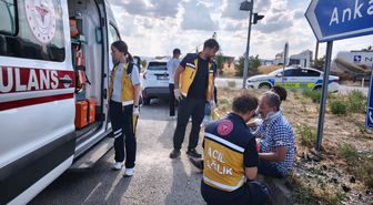 Kırıkkale'de iki otomobilin çarpıştığı kazada 6 kişi yaralandı