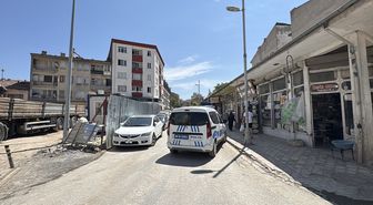 Malatya'da inşaatın temel kazısı sırasında hasar olan bina boşaltıldı