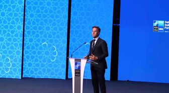 Rutte: Rusya bütçesinin yarısını savaşa harcıyor