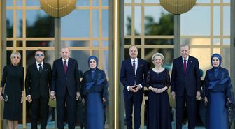 NATO Zirvesi'ne katılan liderler ve first ladyler şıklıkta yarıştı