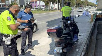 Samsun'da motosiklet devrildi: 2 yaralı