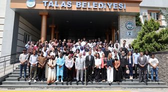 Talas Belediye Başkanı Yalçın, uluslararası öğrencilerle bir araya geldi