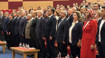 Trakya Üniversitesinde akademik ve idari personele başarı ödülleri verildi