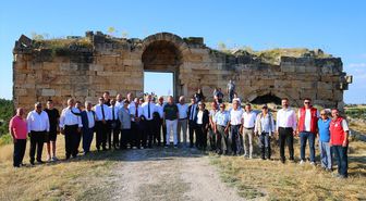 Uşak İl Genel Meclisi Toplantısı Blaundos Antik Kenti'nde yapıldı