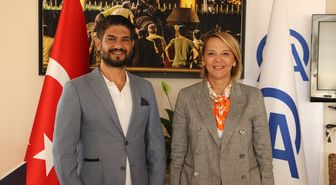 ATSO başkan adayı iş insanı Hatice Öz'den AA Antalya Bölge Müdürlüğüne ziyaret