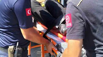 Balıkesir'de otomobile arkadan çarpan araçta 2 kişi yaralandı