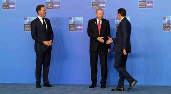 NATO Zirvesi'nde aile fotoğrafı