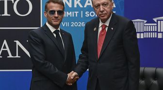 NATO Zirvesi'nde kritik temas! Erdoğan, Macron ile görüştü