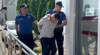 Adana'da minibüsüyle çarptığı yayanın ölümüne neden olan sürücü tutuklandı
