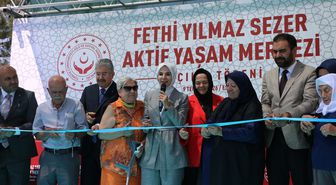 Bakan Göktaş: Yaşlılıkta yalnızlık en önemli sorun