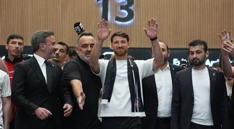 Beşiktaş'ın prensip anlaşmasına vardığı milli futbolcu Salih Özcan, İstanbul'a geldi