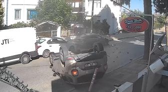 Büyükçekmece'de park halindeki araca çarpıp takla attı