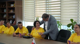 Çubuk Belediye Başkanı Demirbaş'a engelliler ile ailelerinden ziyaret