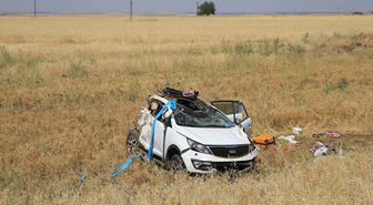 Diyarbakır'da şarampole devrilen otomobildeki 5 kişi yaralandı