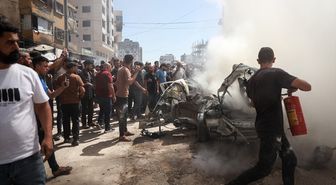 İsrail'in Gazze kentinde bir araca düzenlediği İHA saldırısında en az bir Filistinli hayatını kaybetti