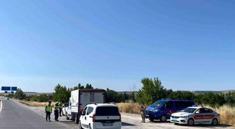 Jandarmadan geniş çaplı denetim: 4 bin 920 şahıs, 4 bin 682 araç kontrol edildi