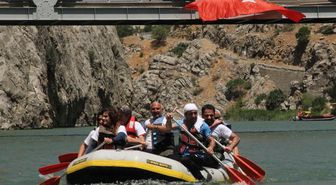 Karanlık Kanyon'da doğa sporları şenliği başladı